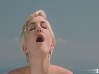 性爱俱乐部，短发富婆每天体验不同的男人鸡巴